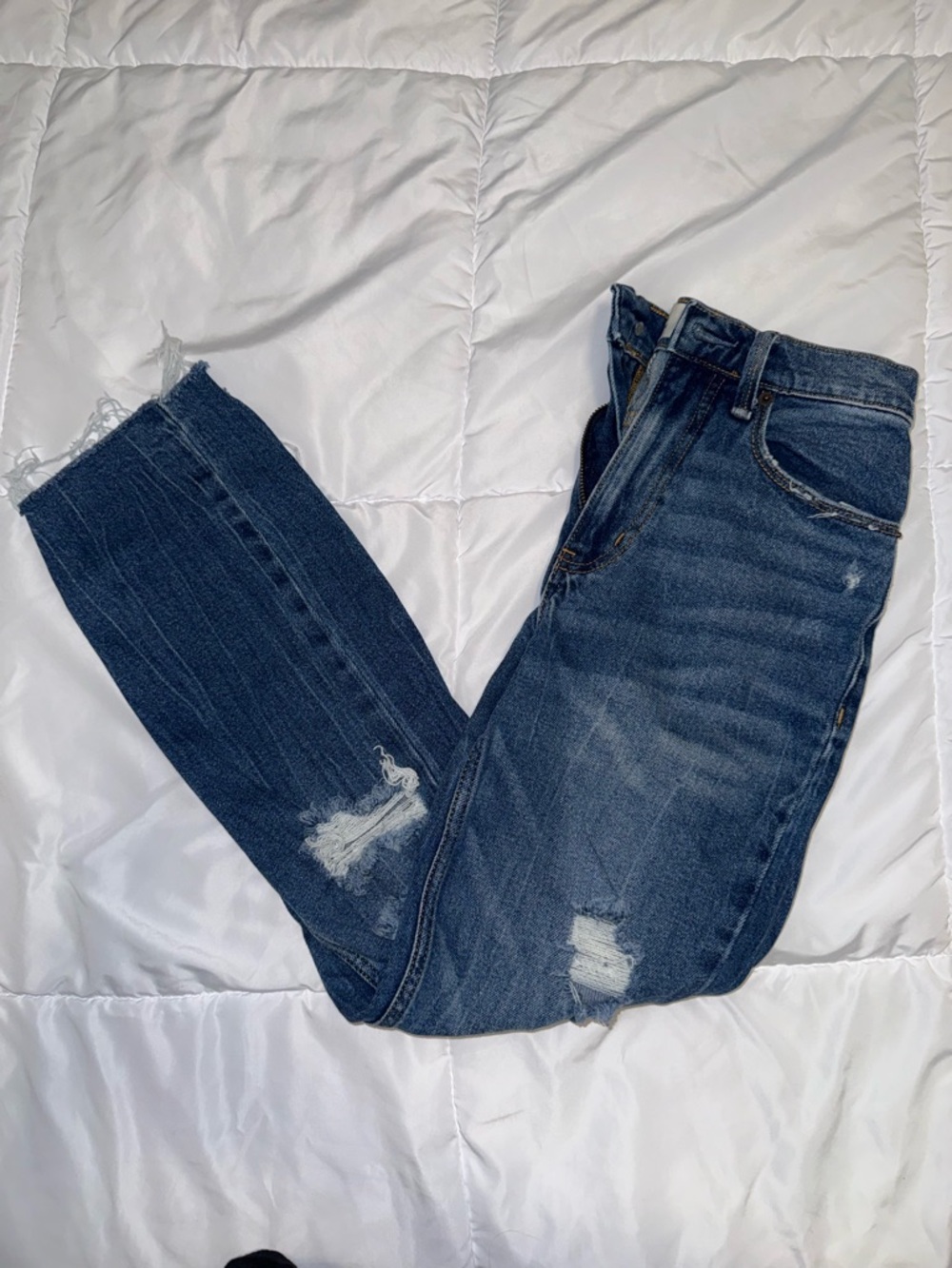 Abercrombie The Mom High Rise Jeans